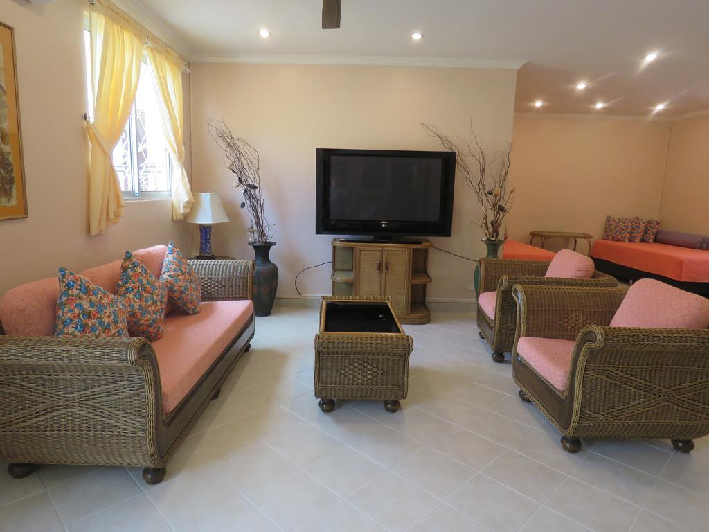 Butterfly Garden Boutique Residences By Frasier, A Lifestyle Destination Apt And Villas 1 To 3 Bedroom Units, 2 Full Bathrooms, Rain Shower, Spa Bath, Complete Kitchen, Staff 24-7,Fast Fiber Optic Wifi, 55" Smart Tv'S, Free Bbq, Pattaya Luaran gambar