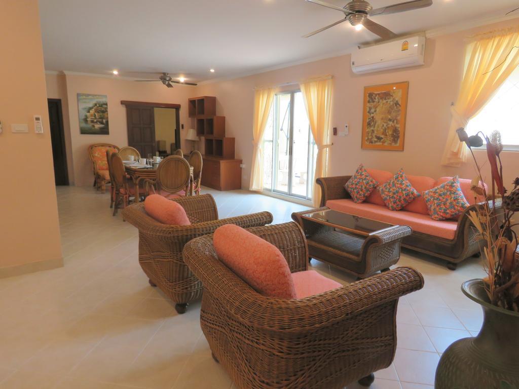 Butterfly Garden Boutique Residences By Frasier, A Lifestyle Destination Apt And Villas 1 To 3 Bedroom Units, 2 Full Bathrooms, Rain Shower, Spa Bath, Complete Kitchen, Staff 24-7,Fast Fiber Optic Wifi, 55" Smart Tv'S, Free Bbq, Pattaya Luaran gambar