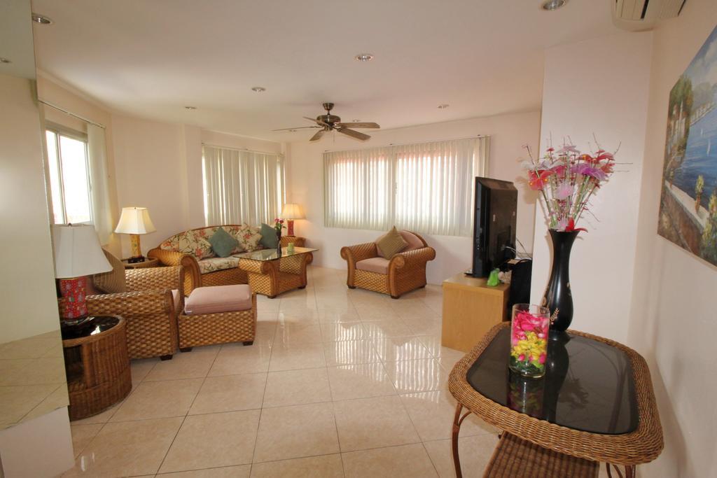 Butterfly Garden Boutique Residences By Frasier, A Lifestyle Destination Apt And Villas 1 To 3 Bedroom Units, 2 Full Bathrooms, Rain Shower, Spa Bath, Complete Kitchen, Staff 24-7,Fast Fiber Optic Wifi, 55" Smart Tv'S, Free Bbq, Pattaya Luaran gambar